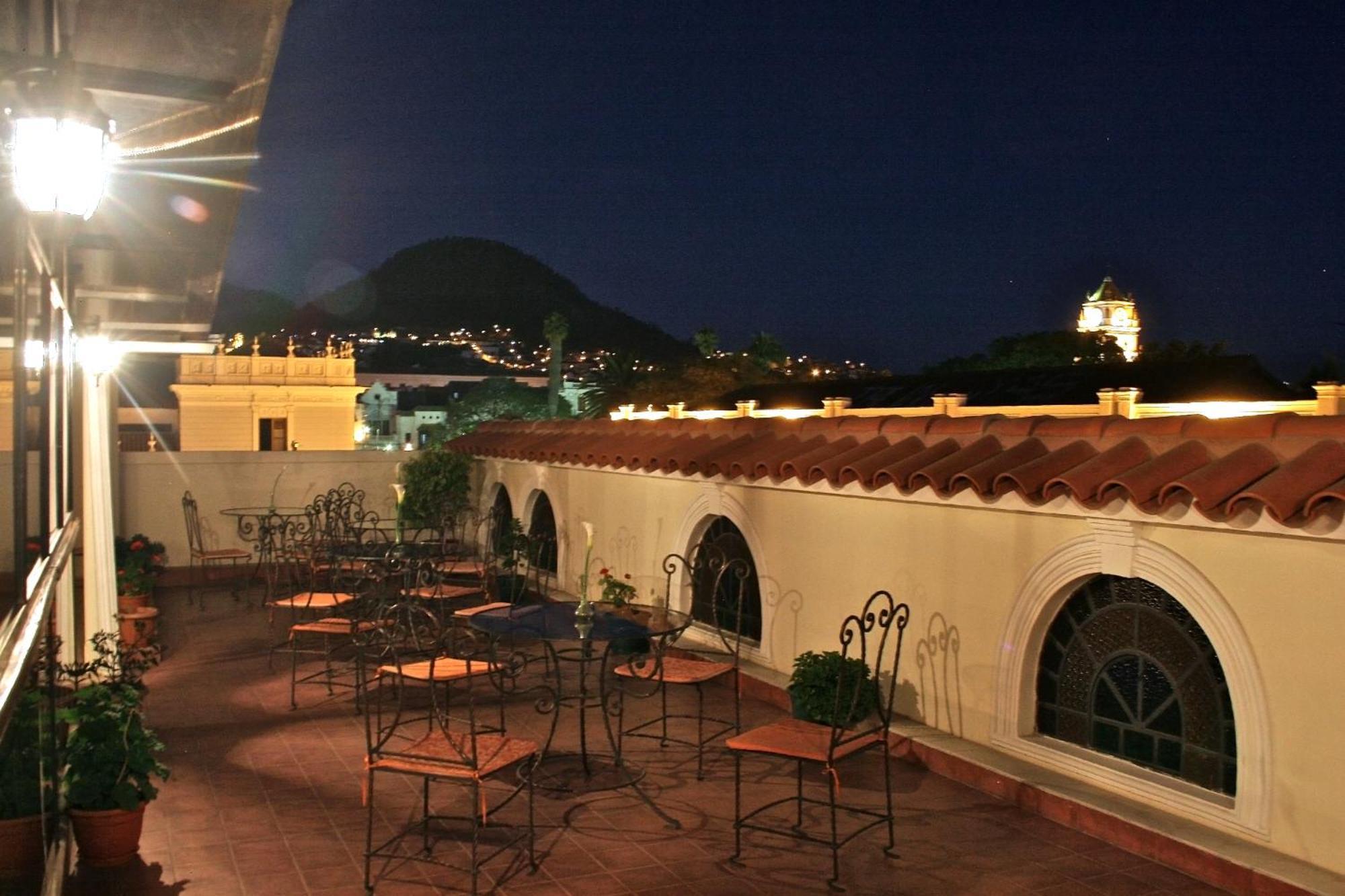 San Marino Royal Hotel Sucre történelmi óvárosa Kültér fotó