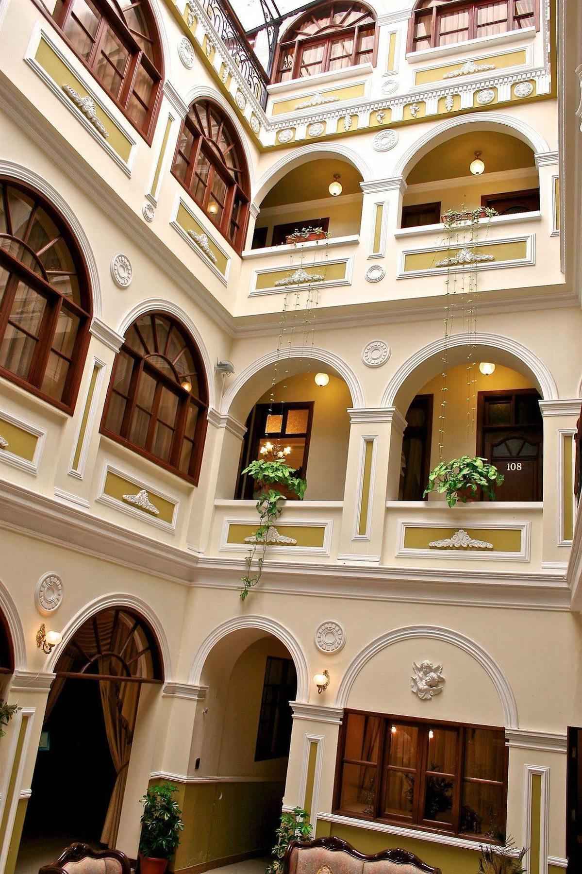 San Marino Royal Hotel Sucre történelmi óvárosa Kültér fotó